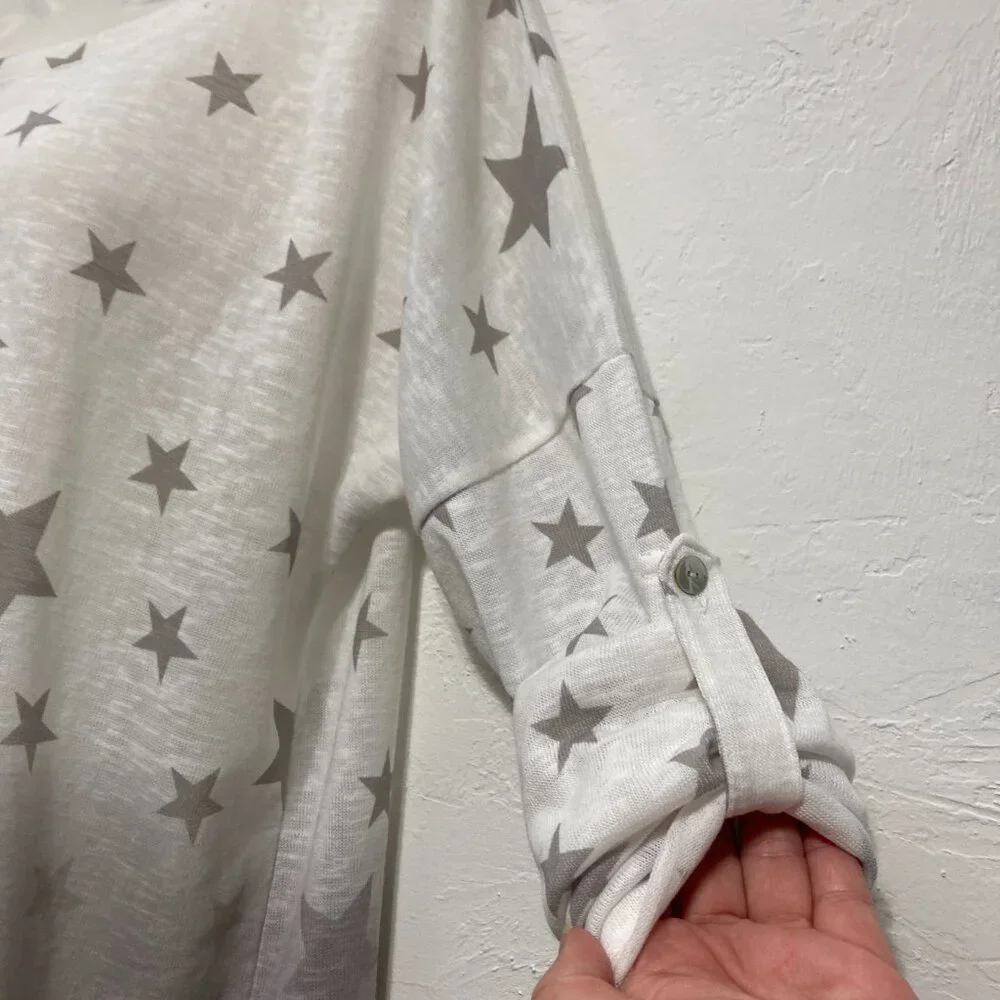 Vecceli Italy Knit Top Long Roll Tab Sleeve Two Tones Stars White High Low Hem - Picture 9 of 10